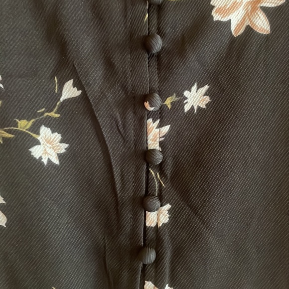 MISSGUIDED Half Button Tea Dress Ditsy Floral - Picture 4 of 7